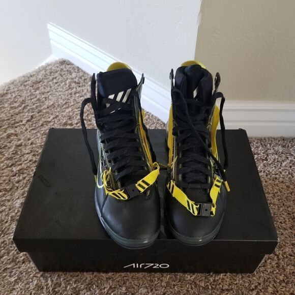 NIB Nike Air 720 - Picture 1 of 7